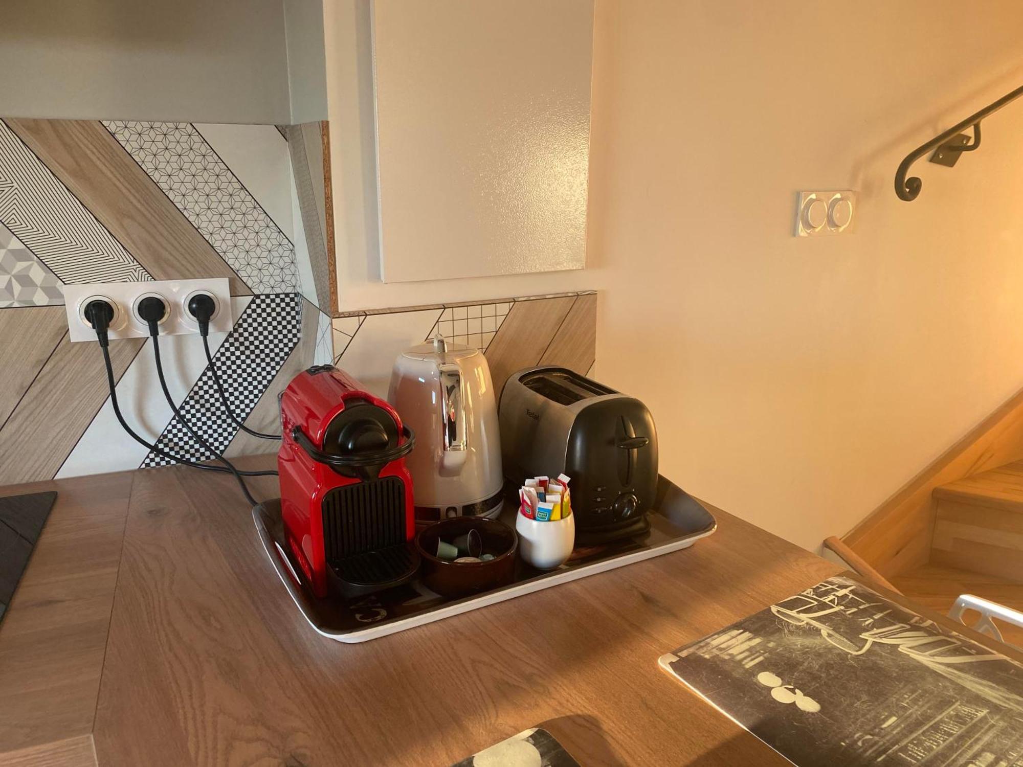 Spacieux Duplex, Vue Mer Et Belle Terrasse Hyères Esterno foto